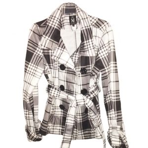 LAST CHANCE! 🌺 BLACK & WHITE PLAID JACKET